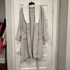 Berkshire Women's Soft Gray Robe with White Collar
